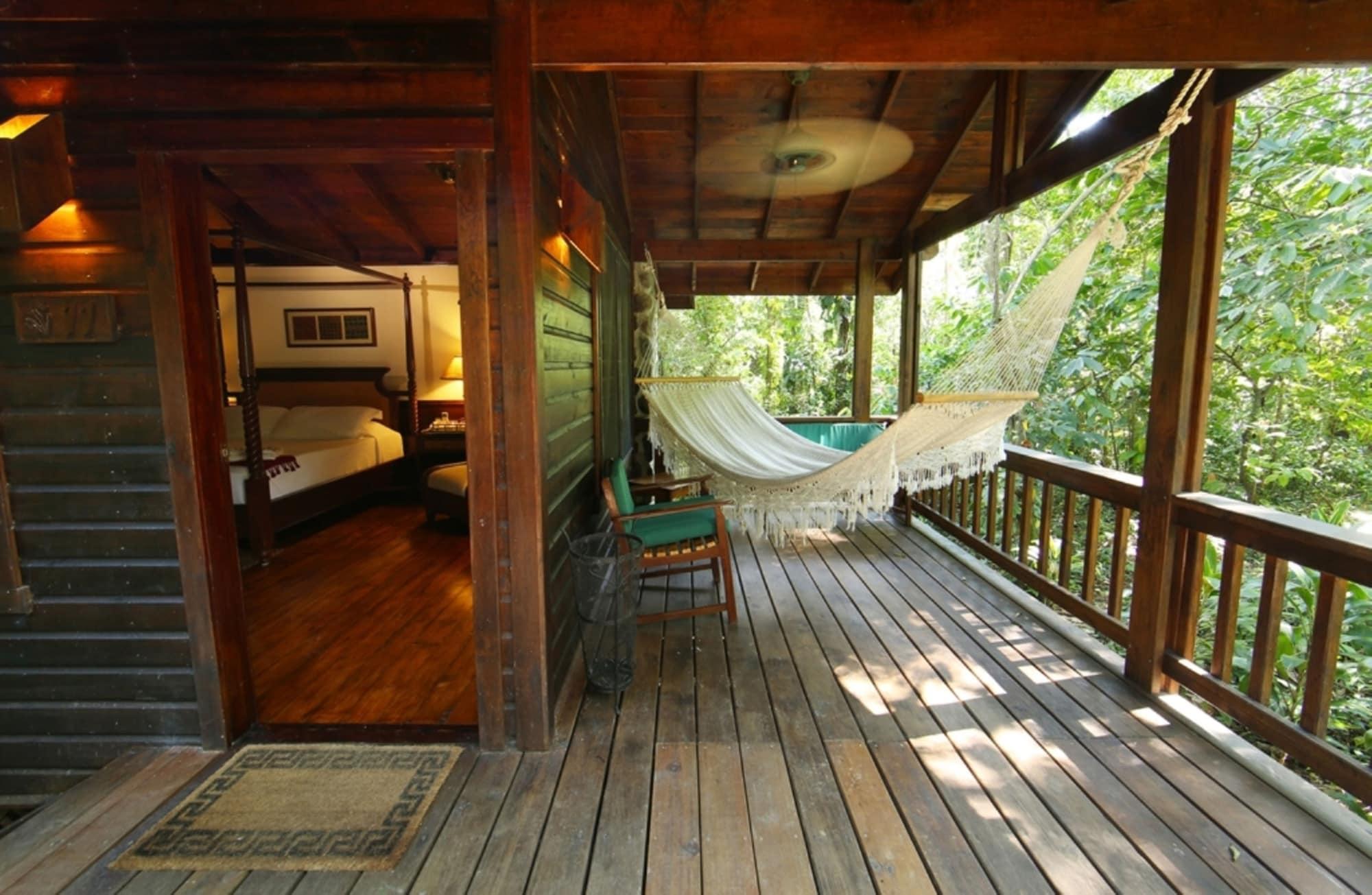 The Lodge & Spa At Pico Bonito El Pino ภายนอก รูปภาพ